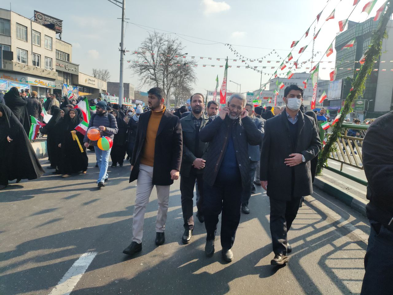 حضور شخصیتهای مختلف در راهپیمایی ۲۲ بهمن در تهران