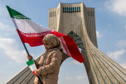 خبرنگار ایسنا به میان مردم رفت؛ پرچم ایران را چگونه می‌بینید؟