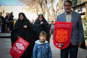 حضور خانوادگی اصفهانی‌ها در جشن ملی ۲۲ بهمن