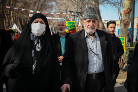 حضور خانوادگی اصفهانی‌ها در جشن ملی ۲۲ بهمن