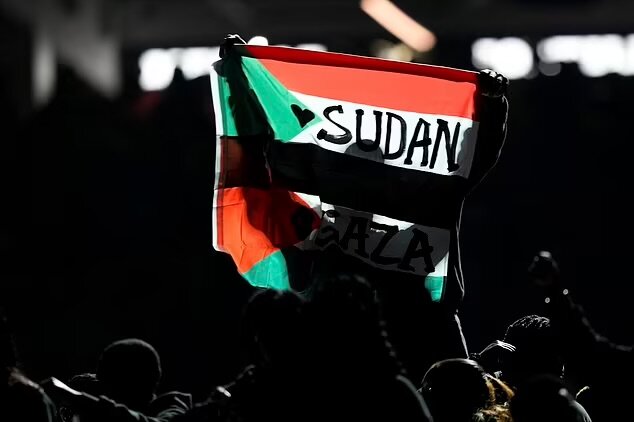 بازداشت یک حامی فلسطین در حضور ترامپ بازداشت یک حامی فلسطین در حضور ترامپ