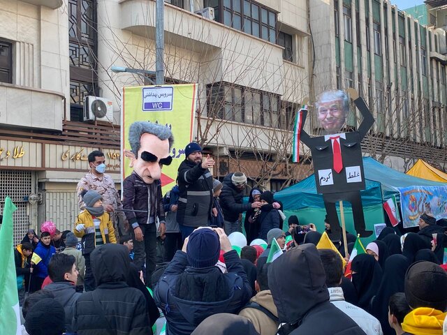 قابهایی از فرهنگ و هنر در راهپیمایی ۲۲ بهمن به روایت ایسنا