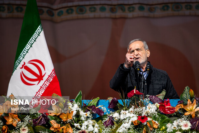 پزشکیان: خواب ضربه زدن به ایران را به گور خواهند برد/میخواهند دانشمندان ما را شناسایی و ترور کنند پزشکیان: خواب ضربه زدن به ایران را به گور خواهند برد/میخواهند دانشمندان ما را شناسایی و ترور کنند