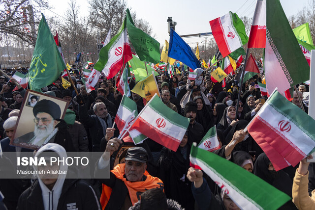 تشکر رئیس ستاد مرکزی دهه فجر انقلاب از حضور مردم در راهپیمایی ۲۲ بهمن