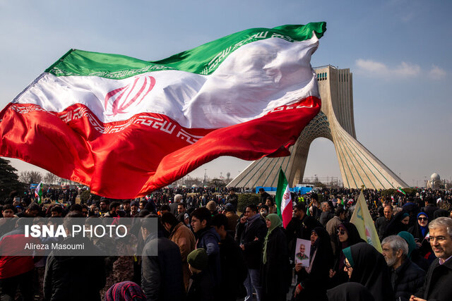 انصارالله: انقلاب ایران یک تغییر مهم و راهبردی در منطقه بود