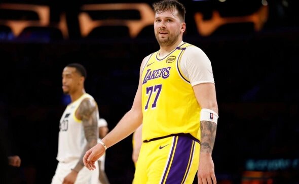 رونمایی از دانچیچ در اولین حضورش در لیکرز رونمایی از دانچیچ در اولین حضورش در لیکرز