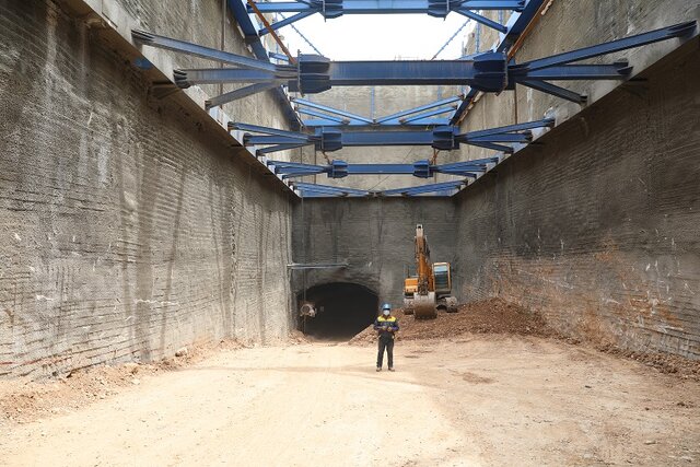 عکس تزئینی است ۶ ایستگاه خط ۳ مترو شیراز در دست احداث است