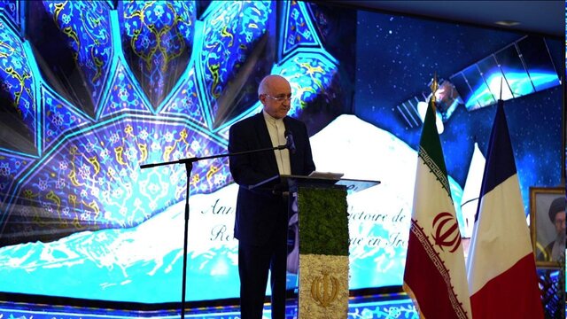 دیپلمات ایرانی: خواهان روابط متوازن بر اساس احترام متقابل با تمام قدرتها هستیم دیپلمات ایرانی: خواهان روابط متوازن بر اساس احترام متقابل با تمام قدرتها هستیم