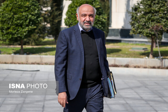 میدری: منابع برای پرداخت کالابرگ ۴ دهک به خزانه ارسال شده است میدری: منابع برای پرداخت کالابرگ ۴ دهک به خزانه ارسال شده است