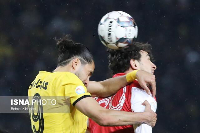 عکس آرشیوی است پوسترهای الهامگرفته از فرشچیان برای الکلاسیکوی ایران