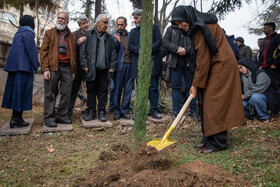  نادره رضایی، معاون امور هنری وزارت فرهنگ وارشاد اسلامی درحاشیه افتتاحیه جشنواره هنرهای تجسمی فجر