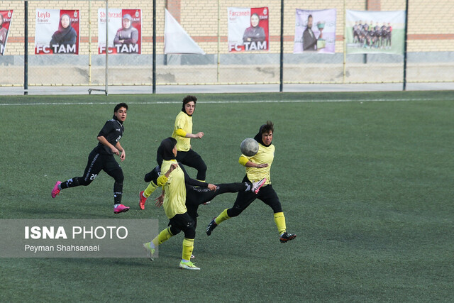 اعزام ۳ فوتبالیست کرمانشاهی به مسابقات فوتبال بانوان جام ملت‌های آسیا