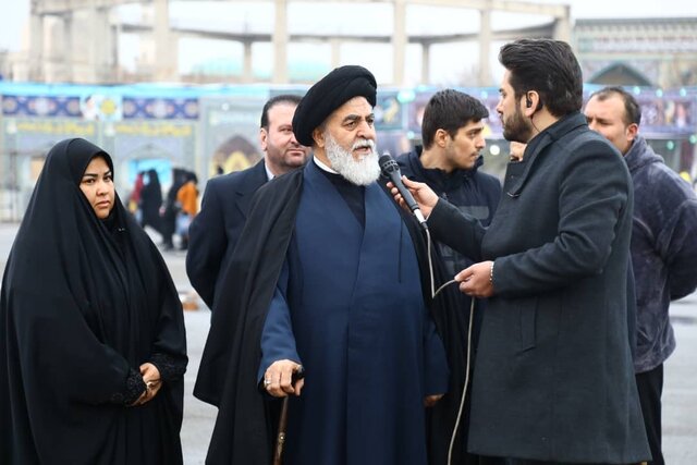 آبشار عاطفهها پذیرای هزاران زائر جمکران شد