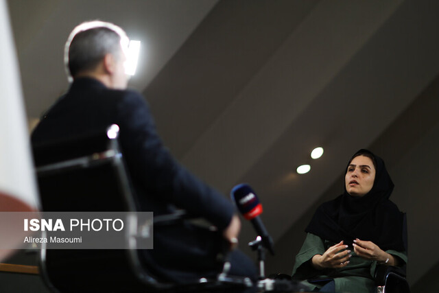 زنگنه: باید به مردم امید دهیم/ وابستگی بودجه به نفت افزایش پیدا کرده است