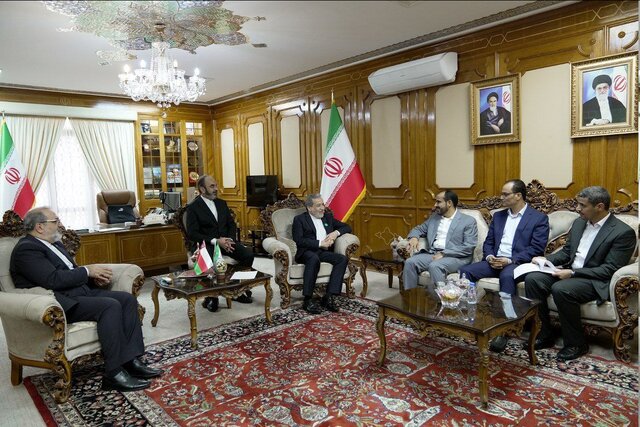 عراقچی: ثبات و امنیت در یمن نقش مهمی در امنیت و توسعه پایدار در کل منطقه دارد عراقچی: ثبات و امنیت در یمن نقش مهمی در امنیت و توسعه پایدار در کل منطقه دارد
