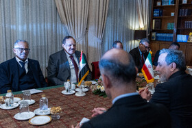 دیدار سیدعباس عراقچی، وزیر خارجه ایران با علی یوسف احمد الشریف، وزیر خارجه سودان