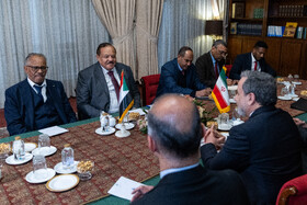 دیدار سیدعباس عراقچی، وزیر خارجه ایران با علی یوسف احمد الشریف، وزیر خارجه سودان