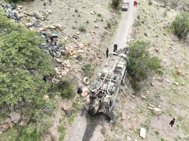 عکس تزئینی است تصادف اتوبوس در عربستان و احتمال مرگ دهها نفر