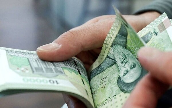 شمارش معکوس برای تعیین دستمزد ۱۵ میلیون کارگر ایرانی/ مذاکرات دستمزد جدیتر میشود شمارش معکوس برای تعیین دستمزد ۱۵ میلیون کارگر ایرانی/ مذاکرات دستمزد جدیتر میشود
