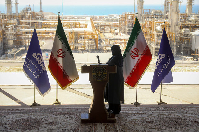 ویدیو/ اجرایی شدن طرح «فشار افزایی» در نفت عسلویه ویدیو/ اجرایی شدن طرح «فشار افزایی» در نفت عسلویه