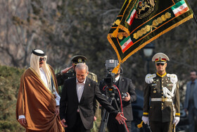 استقبال رسمی مسعود پزشکیان، رئیس‌جمهور از شیخ تمیم بن‌حمد آل‌ثانی، امیر قطر در مجموعه سعدآباد