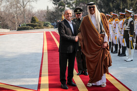 استقبال رسمی مسعود پزشکیان، رئیس‌جمهور از شیخ تمیم بن‌حمد آل‌ثانی، امیر قطر در مجموعه سعدآباد