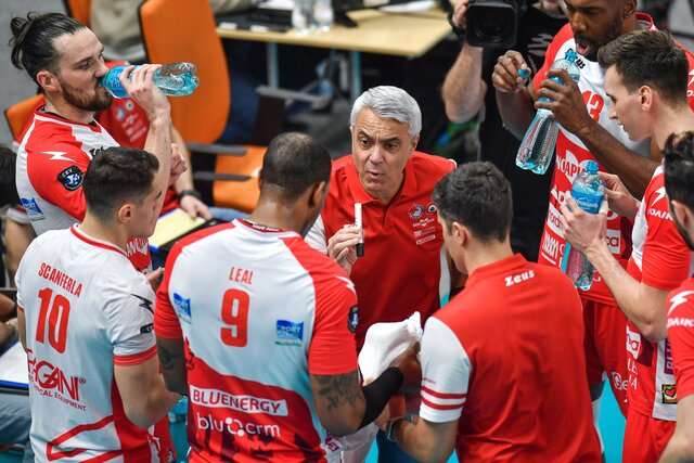 جدایی آناستازی از تیم سرشناس ایتالیایی جدایی آناستازی از تیم سرشناس ایتالیایی