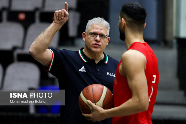 قبل از انتخابات نباید قرارداد ۲ ساله با مانولوپولوس بسته می‌شد