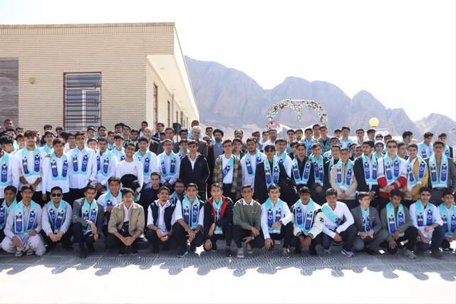 ۱۳۵ دانشآموز از کرمان به سرزمین وحی اعزام شدند