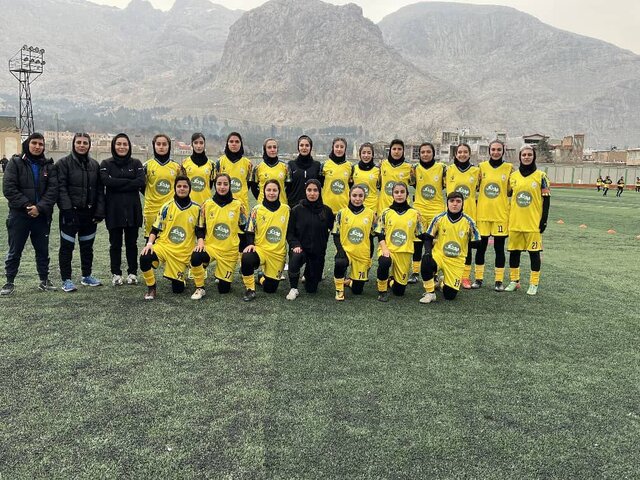 با تیمهای متمول همگروه شدهایم/ مسئولین حمایت کنند