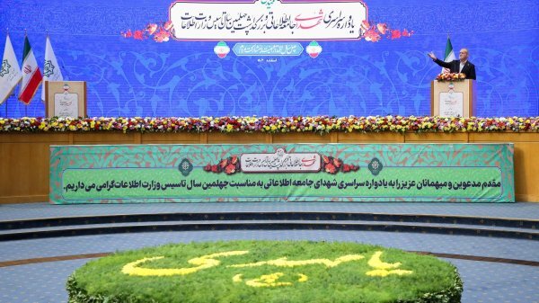 پزشکیان: دولت از سربازان گمنام امام زمان حمایت میکند پزشکیان: دولت از سربازان گمنام امام زمان حمایت میکند