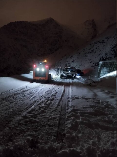 نجات ۶ گردشگر تهرانی در محدوده گردنه روستای طالون