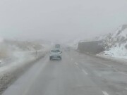بارش برف و باران در ۱۰ محور مواصلاتی فارس/ تجهیزات زمستانی همراه داشته باشید