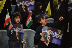 مراسم گرامیداشت شهید سیدحسن نصرالله همزمان با تشییع شهدا در لبنان - اصفهان