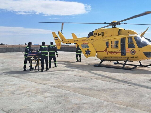 عکس آرشیوی است. نجات جان بیمار سکته حاد مغزی توسط اورژانس هوایی استان تهران