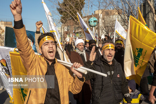 راهپیمایی مردمی «لبیک یا نصرالله» در قم برگزار شد