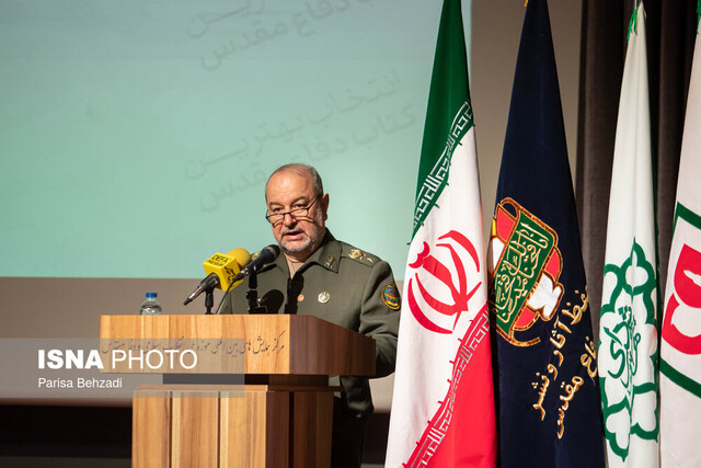 انتقادهایی که در اختتامیه کتاب سال دفاع مقدس مطرح شد