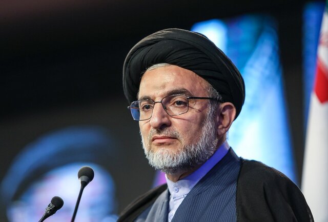 بقاع متبرکه بهترین مراکز برای شناسایی و حمایت از نیازمندان هستند  بقاع متبرکه بهترین مراکز برای شناسایی و حمایت از نیازمندان هستند