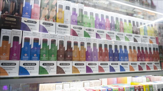 فرانسه استفاده از سیگارهای الکترونیکی یکبار مصرف را ممنوع کرد فرانسه استفاده از سیگارهای الکترونیکی یکبار مصرف را ممنوع کرد