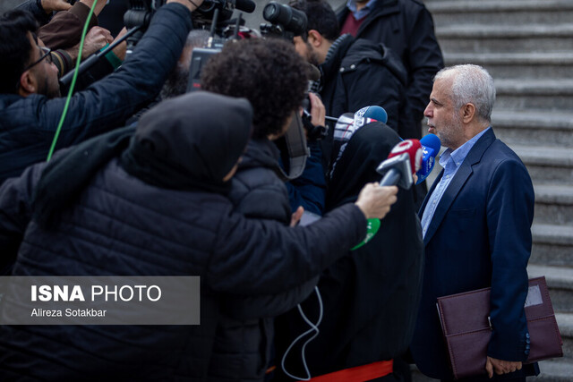 معرفی وزیر اقتصاد در مهلت قانونی/واکنش به اظهارات ترامپ علیه ایران در عربستان
