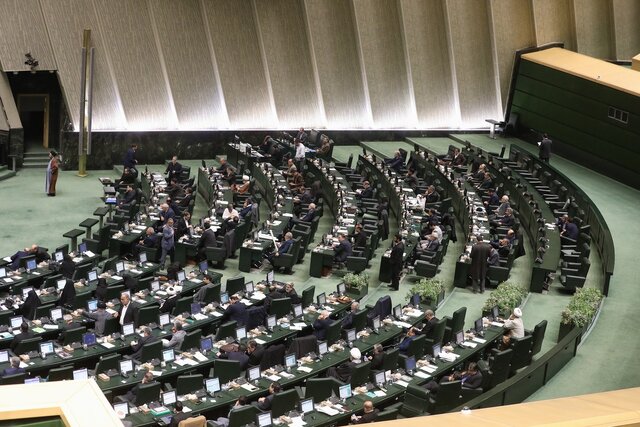 حضور ۵ وزیر دولت چهاردهم در کمیسیونهای مجلس حضور ۵ وزیر دولت چهاردهم در کمیسیونهای مجلس