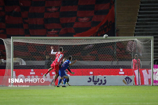 ورمزیار: استقلال نه، هلدینگ باخت/ ماتزاری پرسپولیس را هم سرکار گذاشت ورمزیار: استقلال نه، هلدینگ باخت/ ماتزاری پرسپولیس را هم سرکار گذاشت