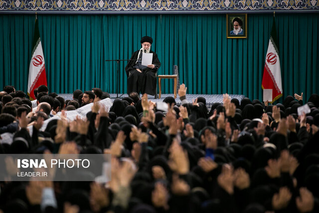 فرصتی برای حضور در دیدار دانشجویان با رهبر معظم انقلاب فرصتی برای حضور در دیدار دانشجویان با رهبر معظم انقلاب