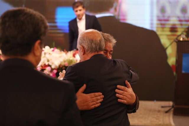 عابدینی تبریک گفت و رفت/ شکست چهرههای نامآشنا در انتخابات فدراسیون فوتبال عابدینی تبریک گفت و رفت/ شکست چهرههای نامآشنا در انتخابات فدراسیون فوتبال