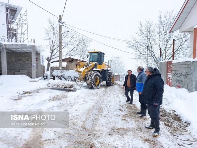 تمام جادههای شهرستان مرزی آستارا با تلاش راهداران باز است