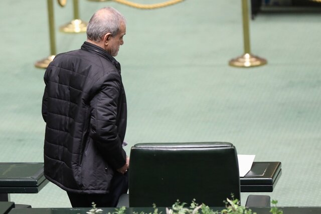 فرصت ۳ ماهه رئیسجمهور برای معرفی وزیر پیشنهادی اقتصاد به مجلس فرصت ۳ ماهه رئیسجمهور برای معرفی وزیر پیشنهادی اقتصاد به مجلس