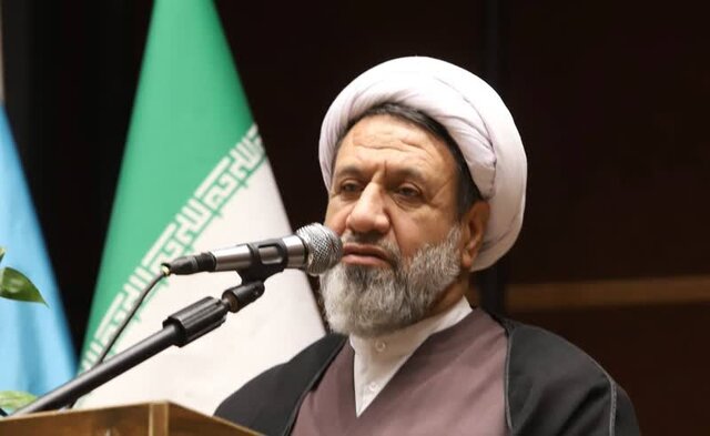 آبادانی کشور با محیط کار و کارگری ارتباط مستقیم دارد آبادانی کشور با محیط کار و کارگری ارتباط مستقیم دارد