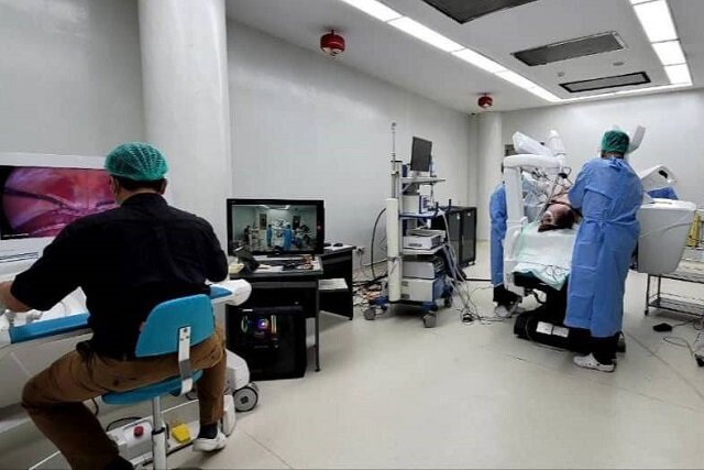 نصب سامانههای جدید جراحی رباتیک از راه دور ایرانساخت در اندونزی نصب سامانههای جدید جراحی رباتیک از راه دور ایرانساخت در اندونزی