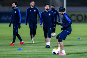 تمرین تیم فوتبال استقلال پیش از دیدار با النصر
