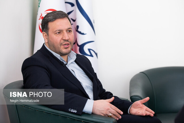 رشیدی: آوار اقتصاد دولتی از سر مردم برداشته شود/ حیات عدهای در حاشیهسازی است